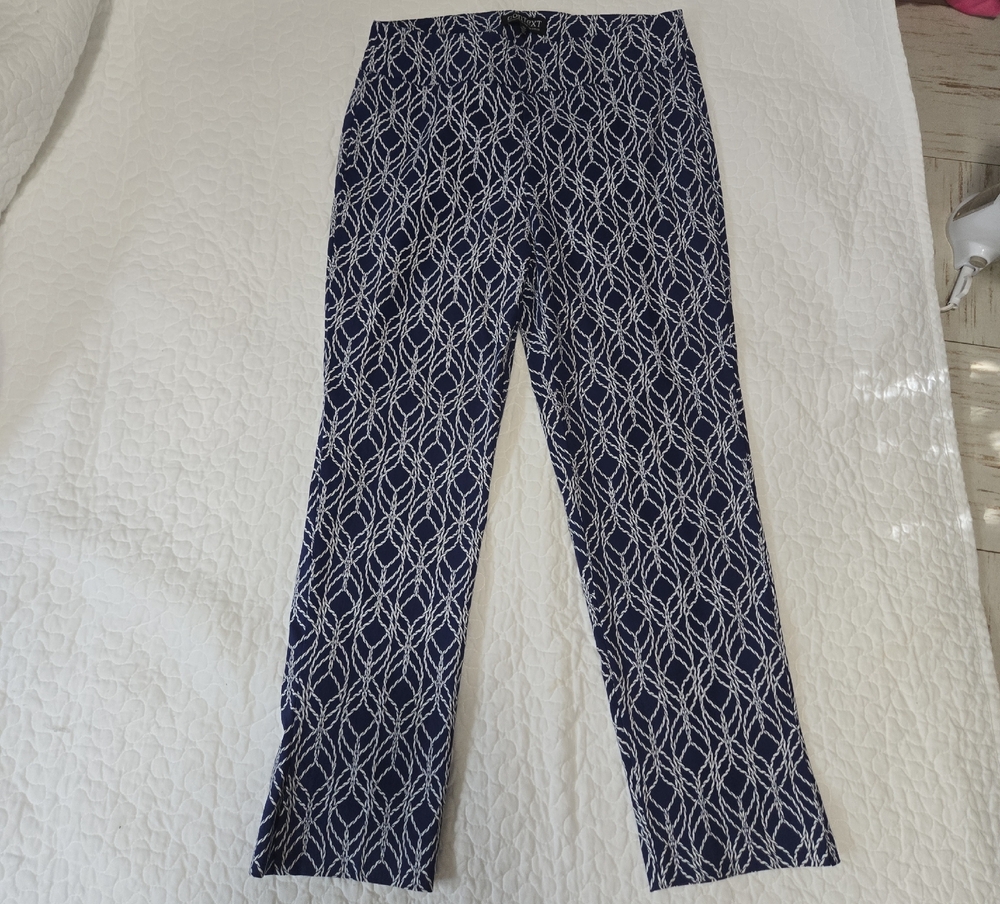 Context Navy and White Geometric Women's Ankle Pants
